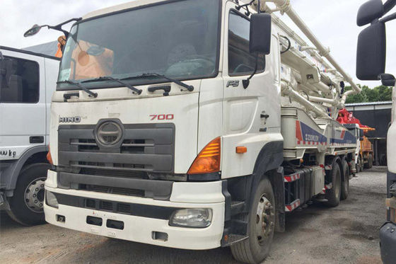 Κίνα Ανυψωτικό όχημα υψηλής αντίστασης σκυροδέματος, φορτηγό αντλίας ζυγοσταθμιστή Hino700 Zoomlion προμηθευτής